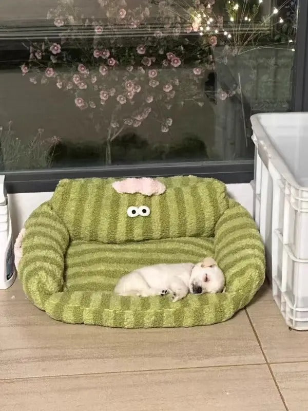 canape pour chien blanc